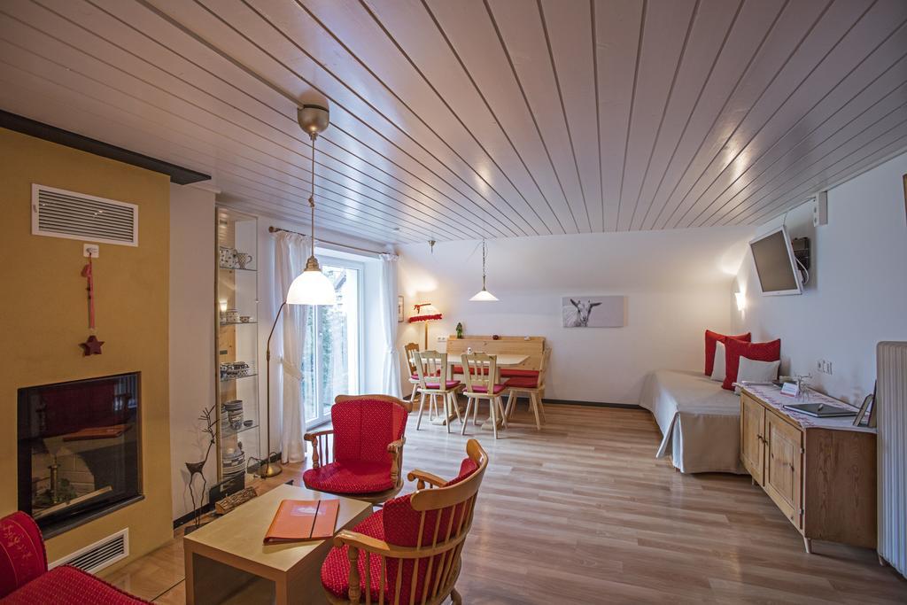 Alpenhaus Montafon By Pferd Auf Wolke Appartement Gargellen