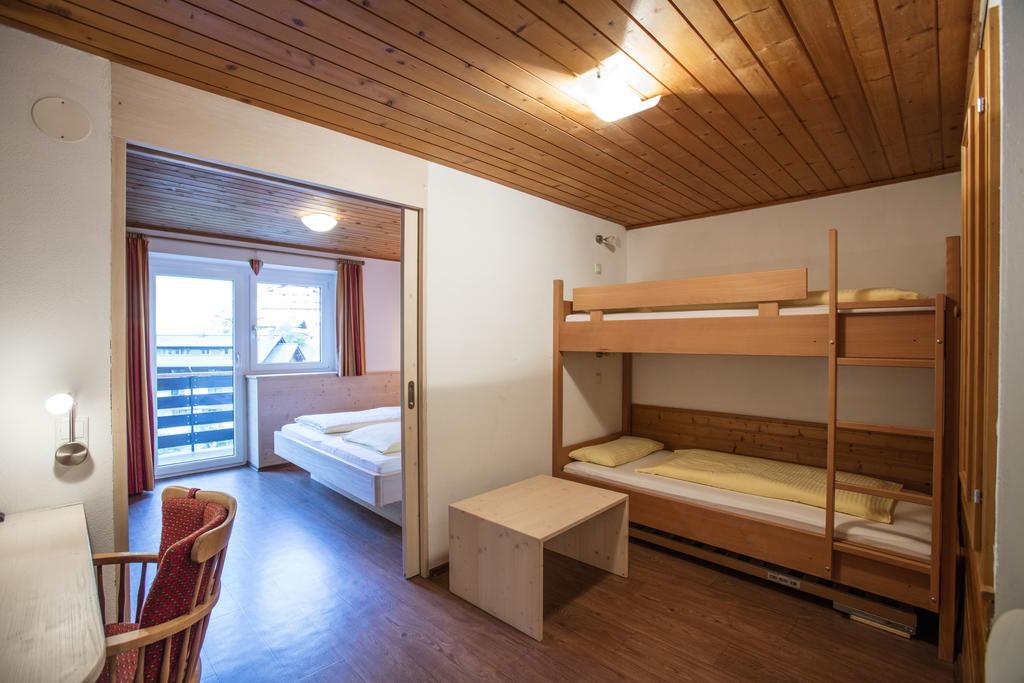 Alpenhaus Montafon By Pferd Auf Wolke Appartement Gargellen